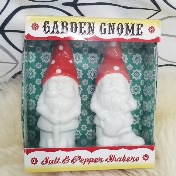 Other - Ceramic Garden Gnome Salt and Pepper Shakers NWT